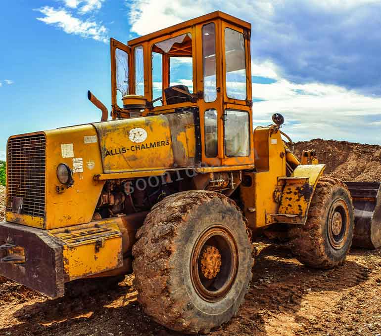 Single bucket excavator